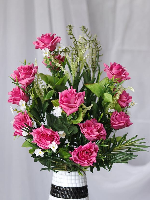 Rosas con Hoja Palmas por 24 – Fucsia - Flores Artificiales Envios a Bogotá y toda Colombia | Dkora Colombia