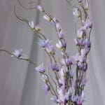 Lirios por 14 – Morado - Flores Artificiales Envios a Bogotá y toda Colombia | Dkora Colombia