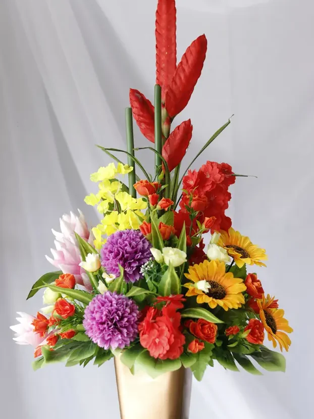 Heliconia y Pompón - Arreglos Florales Envios a Bogotá y toda Colombia | Dkora Colombia