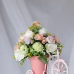 Rosas y Pompón - Arreglos Florales Envios a Bogotá y toda Colombia | Dkora Colombia