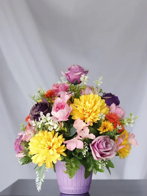 Rosas y Pompón - Arreglos Florales Envios a Bogotá y toda Colombia | Dkora Colombia