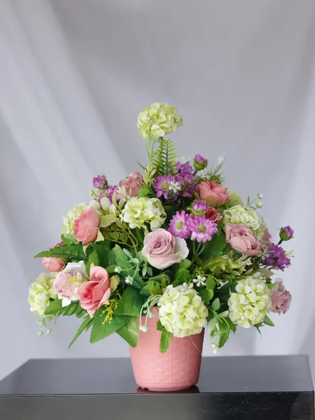 Rosa y Hortensia - Arreglos Florales Envios a Bogotá y toda Colombia | Dkora Colombia