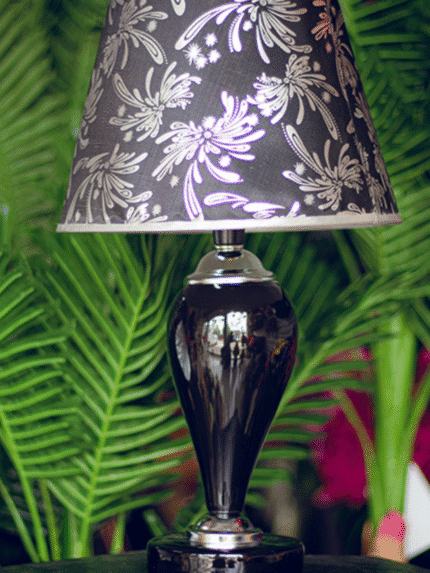 Lámpara negra en cerámica - Decora tu Hogar Envios a Bogotá y toda Colombia | Dkora Colombia