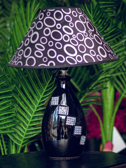 Lámpara negra en cerámica - Decora tu Hogar Envios a Bogotá y toda Colombia | Dkora Colombia