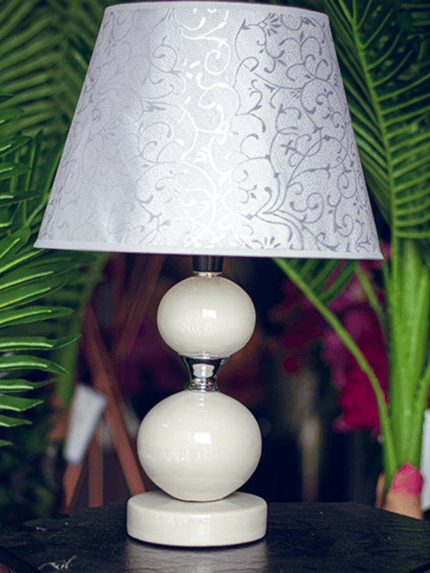 Lámpara blanca en cerámica - Decora tu Hogar Envios a Bogotá y toda Colombia | Dkora Colombia