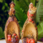 Pareja de Agricultores en cúpula – Naranja y Café - Decora tu Hogar Envios a Bogotá y toda Colombia | Dkora Colombia