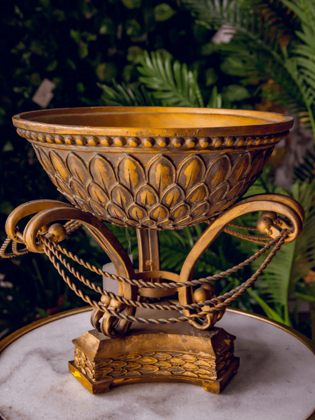 Centro de mesa con detalles trenzados – Dorado - Centros de Mesa Envios a Bogotá y toda Colombia | Dkora Colombia