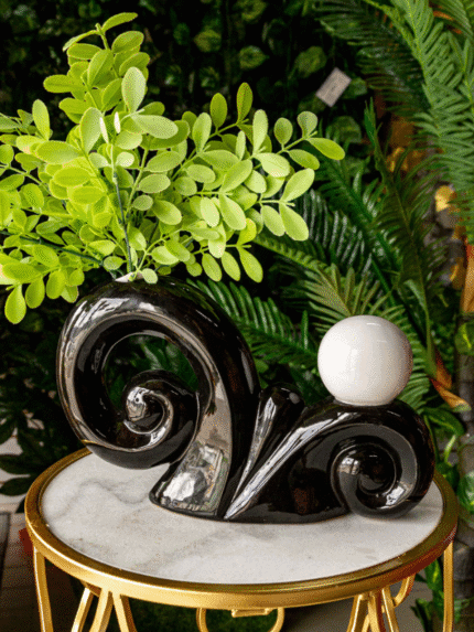 Florero con esfera- Negro y Blanco - Figuras Abstractas Envios a Bogotá y toda Colombia | Dkora Colombia