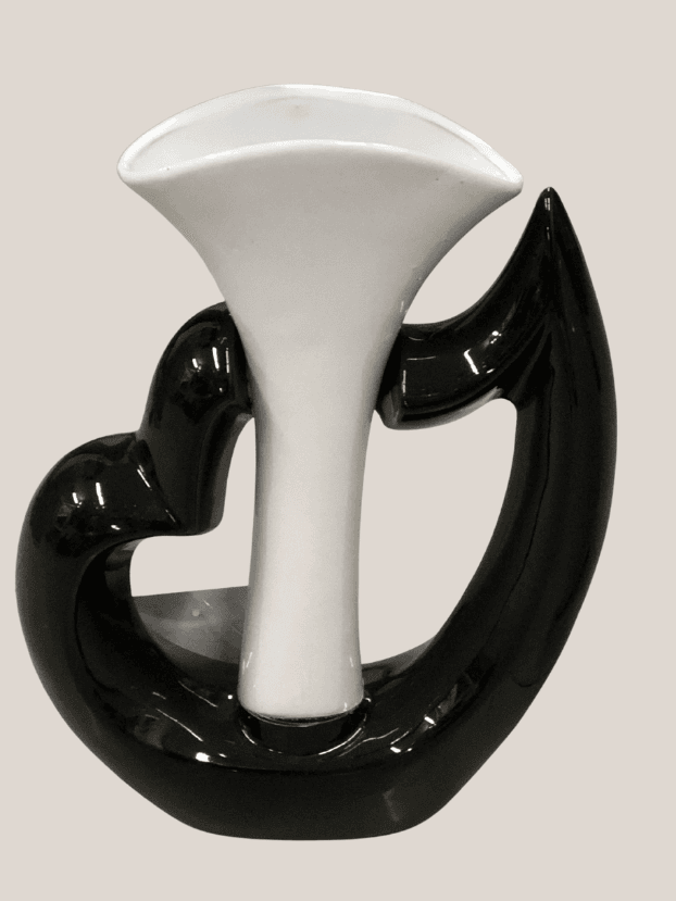 Florero con base curvilínea - Figuras Abstractas Envios a Bogotá y toda Colombia | Dkora Colombia