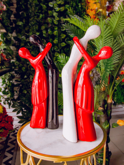 Pareja Abrazados - Figuras Abstractas Envios a Bogotá y toda Colombia | Dkora Colombia