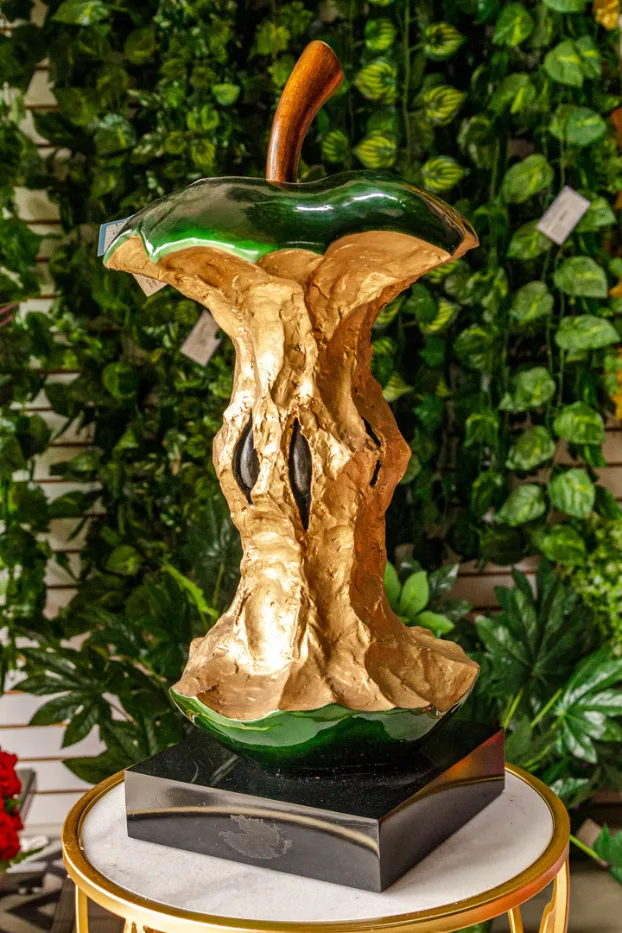 Corazón de manzana mordida – Verde y Dorado - Decora tu Hogar Envios a Bogotá y toda Colombia | Dkora Colombia