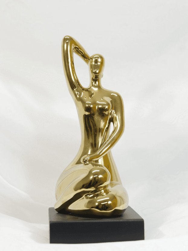 Figura Femenina – Dorado - Amor y Amistad Envios a Bogotá y toda Colombia | Dkora Colombia
