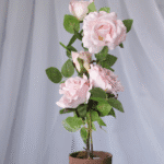 Matera Rosas por 5 – Blanco - Flores Artificiales Envios a Bogotá y toda Colombia | Dkora Colombia