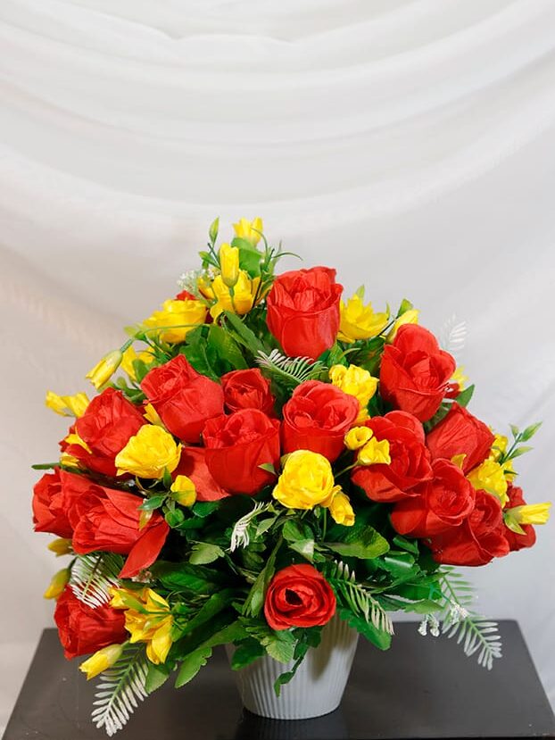 Rosas y Tulipán - Amor y Amistad Envios a Bogotá y toda Colombia | Dkora Colombia