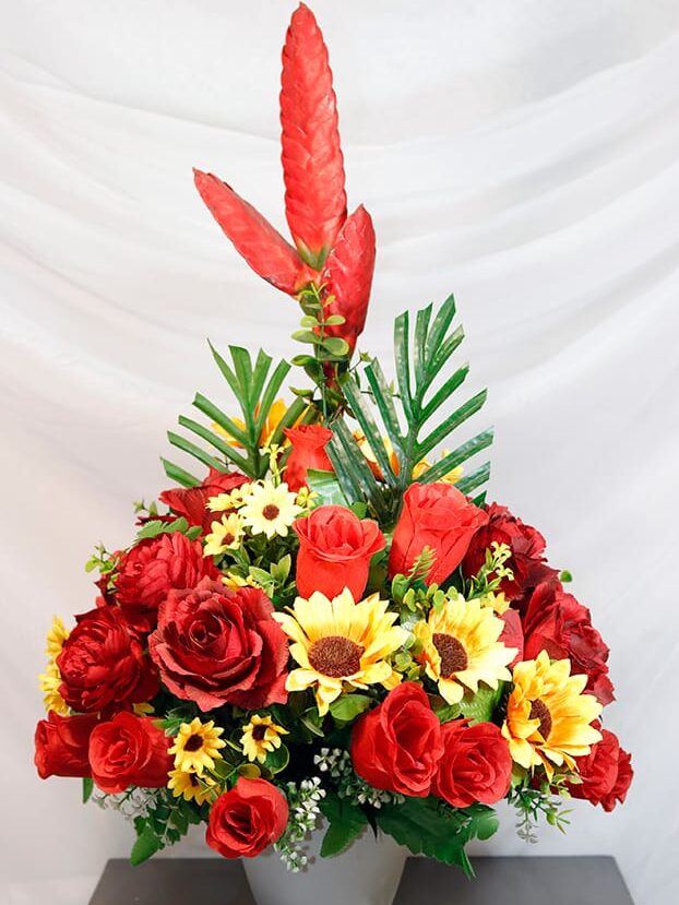 Heliconia con palmas - Amor y Amistad Envios a Bogotá y toda Colombia | Dkora Colombia