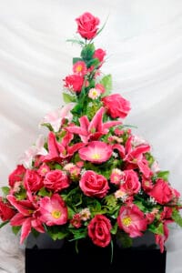 Rosas y Lirios fucsia - Amor y Amistad Envios a Bogotá y toda Colombia | Dkora Colombia