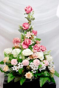 Pompón y rosas - Amor y Amistad Envios a Bogotá y toda Colombia | Dkora Colombia