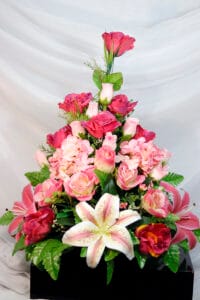 Botones y rosas - Amor y Amistad Envios a Bogotá y toda Colombia | Dkora Colombia