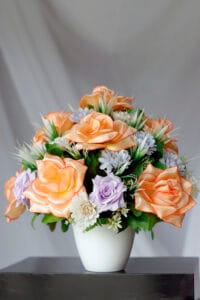 Rosa Naranjas y Margarita - Amor y Amistad Envios a Bogotá y toda Colombia | Dkora Colombia