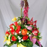 Heliconia y Mini Rosas - Amor y Amistad Envios a Bogotá y toda Colombia | Dkora Colombia