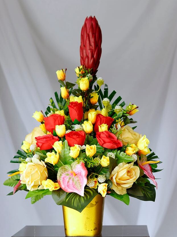 Heliconia y Mini Rosas - Amor y Amistad Envios a Bogotá y toda Colombia | Dkora Colombia