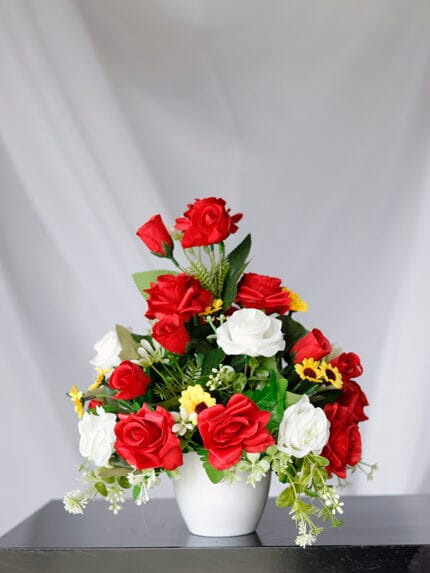 Rosas rosas y blancas - Amor y Amistad Envios a Bogotá y toda Colombia | Dkora Colombia