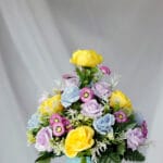 Rosas Bicolor con follaje - Amor y Amistad Envios a Bogotá y toda Colombia | Dkora Colombia