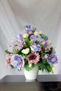 Rosas y Margarita Vinotinto - Amor y Amistad Envios a Bogotá y toda Colombia | Dkora Colombia