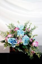 Baúl pequeño con Peonias - Amor y Amistad Envios a Bogotá y toda Colombia | Dkora Colombia