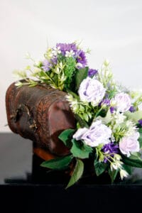 Baúl mediano con margaritas - Amor y Amistad Envios a Bogotá y toda Colombia | Dkora Colombia