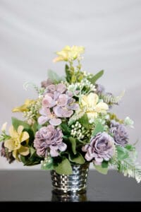 Clavel y Margaritas - Amor y Amistad Envios a Bogotá y toda Colombia | Dkora Colombia