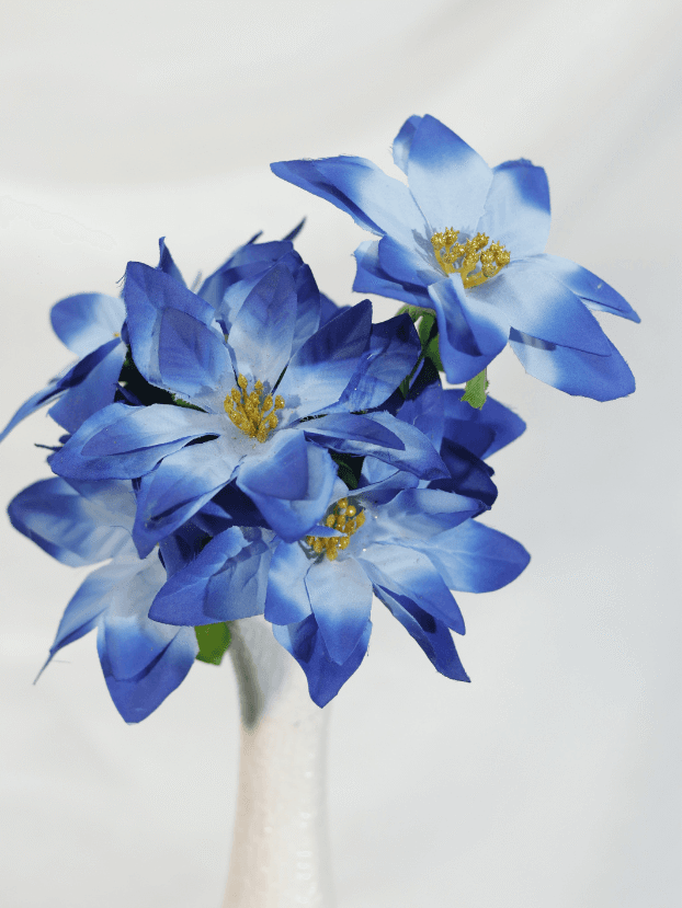 Ramo Flor de Navidad por 7 varas – Bicolor Azul y Blanco - Decora tu Navidad Envios a Bogotá y toda Colombia | Dkora Colombia