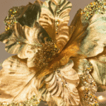 Flor de Navidad por 11 pétalos – Verde y Dorado - Decora tu Navidad Envios a Bogotá y toda Colombia | Dkora Colombia