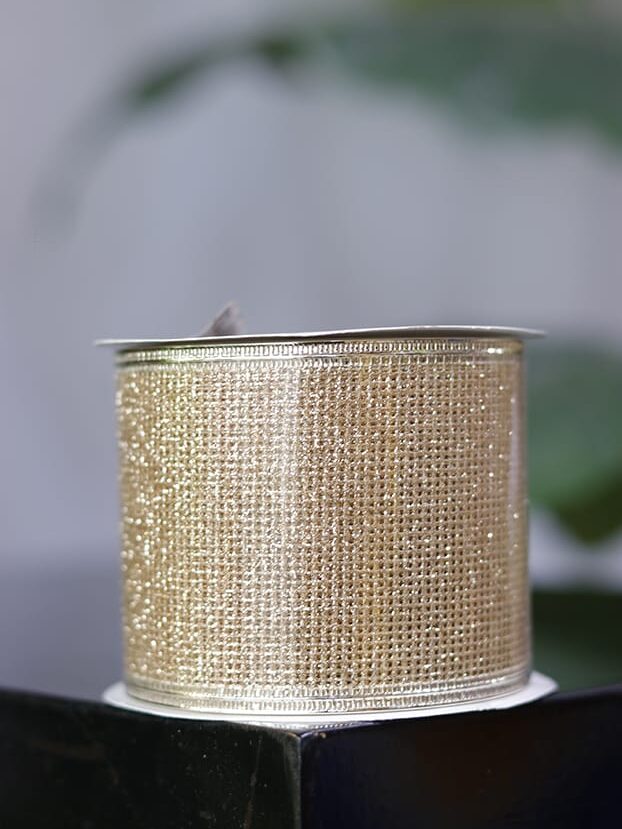 Cinta 10 yardas – Malla metalizada en cuadros con escarcha y alambre dorado - Cintas Envios a Bogotá y toda Colombia | Dkora Colombia