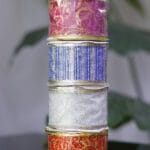 Cinta navideña en poliéster brillante plateado claro con bordes alambrados - Cintas Envios a Bogotá y toda Colombia | Dkora Colombia