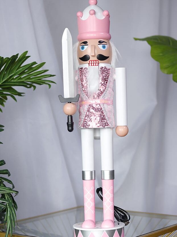 Cascanueces de 59cm con luz y sonido - Decora tu Navidad Envios a Bogotá y toda Colombia | Dkora Colombia