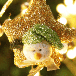 Estrella dorada con muñeco noel en frente, tela esponjilla - Decora tu Navidad Envios a Bogotá y toda Colombia | Dkora Colombia