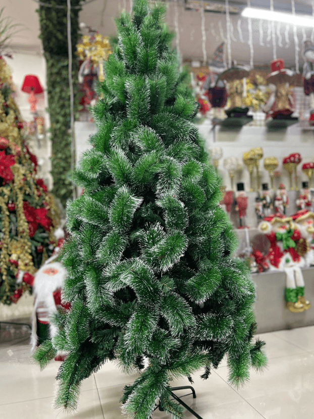 Árbol de Navidad Verde Oscuro con Puntas Nevadas y Ramas Frondosas - Árboles de Navidad Envios a Bogotá y toda Colombia | Dkora Colombia