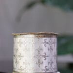 Cinta de brocado floral en relieve con hilo y borde dorado - Cintas Envios a Bogotá y toda Colombia | Dkora Colombia