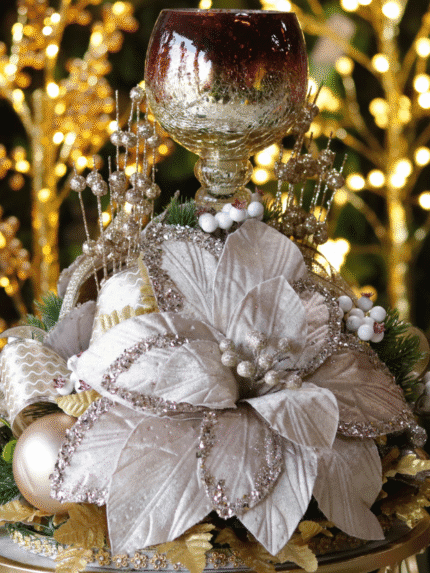 Arreglo Navideño champaña con rojo - Arreglos Navideños Envios a Bogotá y toda Colombia | Dkora Colombia