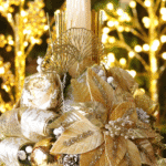 Arreglo Navideño dorado con rosado - Arreglos Navideños Envios a Bogotá y toda Colombia | Dkora Colombia