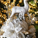 Arreglo Navideño champaña con rojo - Arreglos Navideños Envios a Bogotá y toda Colombia | Dkora Colombia