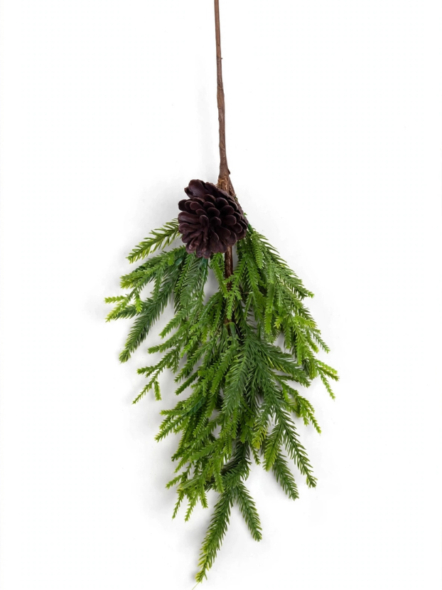 Rama de Pino con Piña 60 cm - Decora tu Navidad Envios a Bogotá y toda Colombia | Dkora Colombia